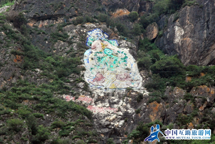 山上的藏族彩绘